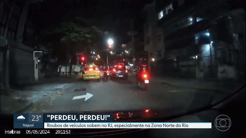 Vidro de veículo quebrado prejuízo automotivo